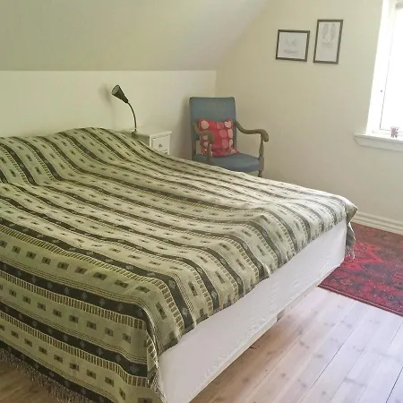 Apartment Three-bedroom In